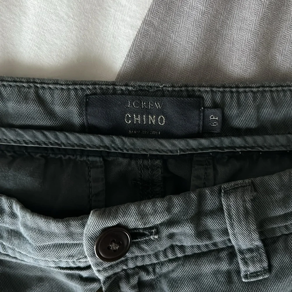 J. Crew Slim Fit Chino Pants in Charcoal - Picture 3 of 5